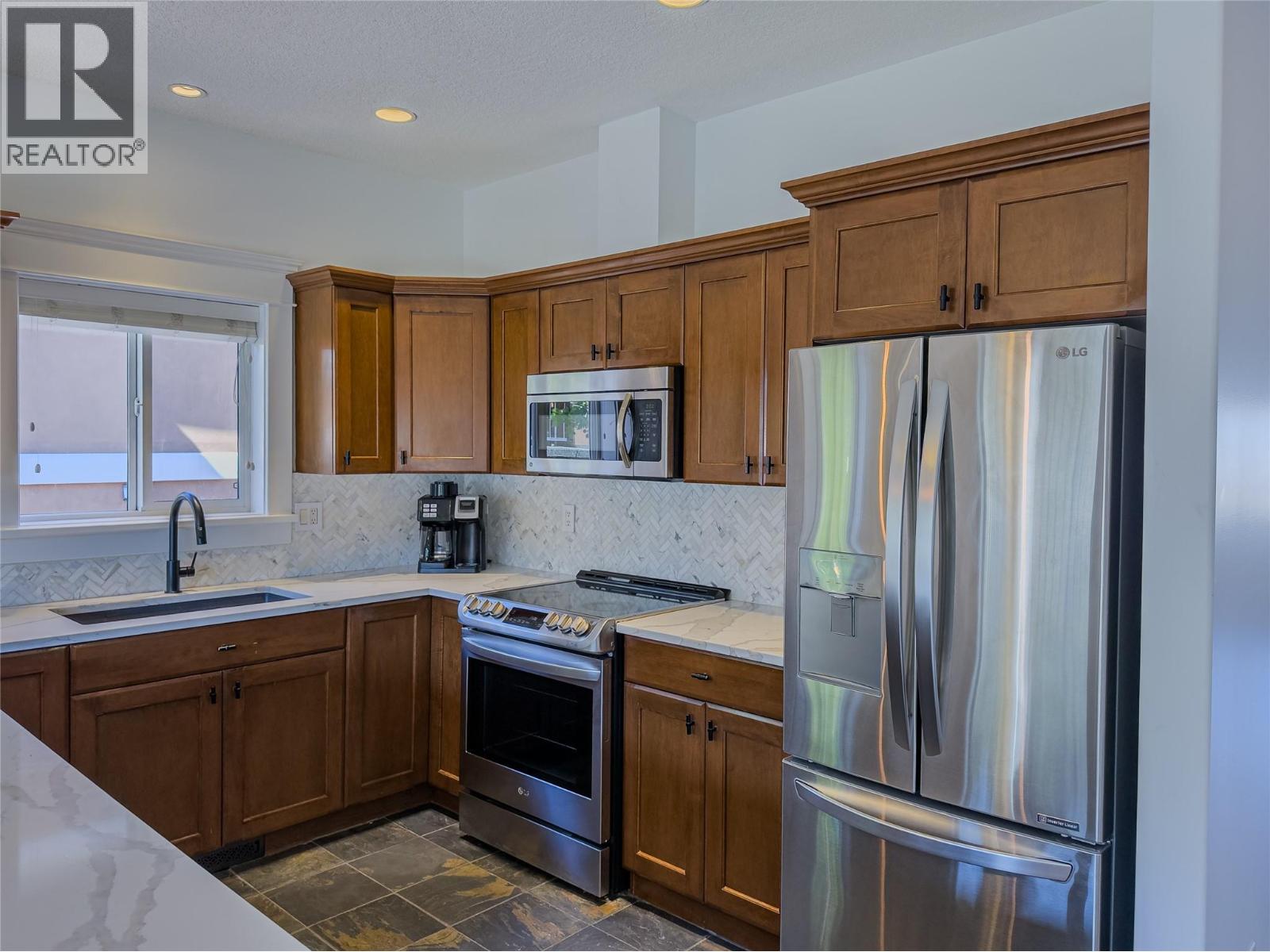 875 Sahali Terrace Unit# 13, Kamloops, British Columbia  V2C 6W9 - Photo 12 - 10377332