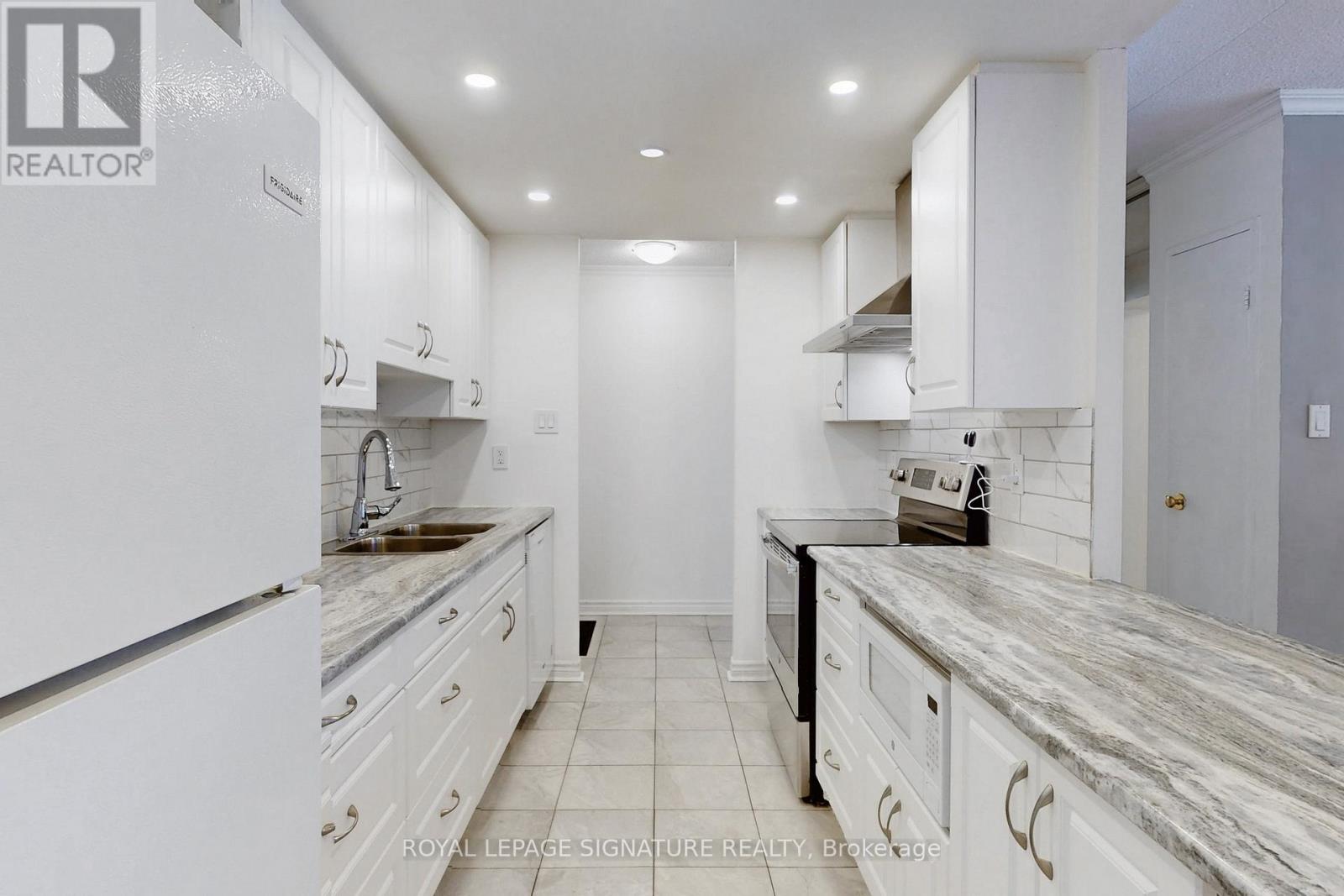 109 - 1535 Diefenbaker Court, Pickering, Ontario  L1V 3W2 - Photo 14 - E12830324