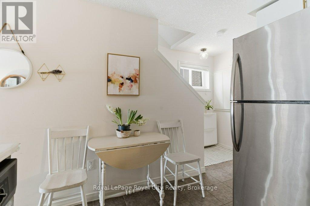 104 - 35 Mountford Drive, Guelph, Ontario  N1E 0G6 - Photo 14 - X12823528