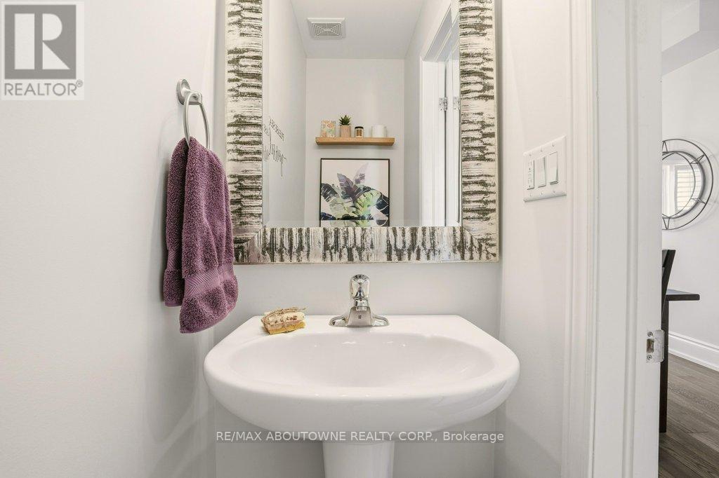 4174 Galileo Common, Burlington, Ontario  L7L 0G7 - Photo 11 - W12797346