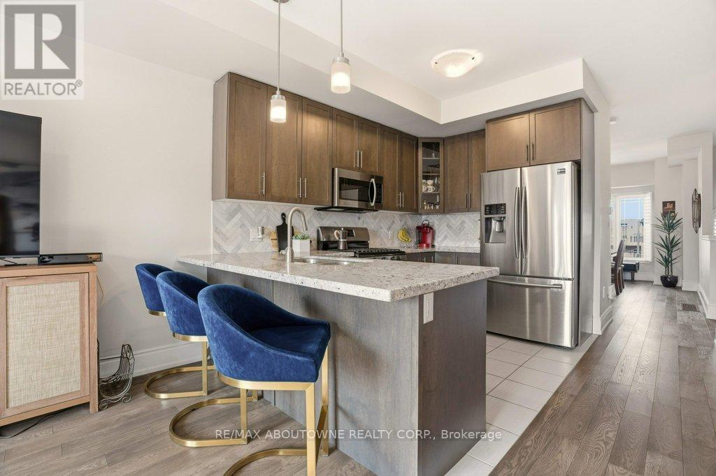 4174 Galileo Common, Burlington, Ontario  L7L 0G7 - Photo 6 - W12797346