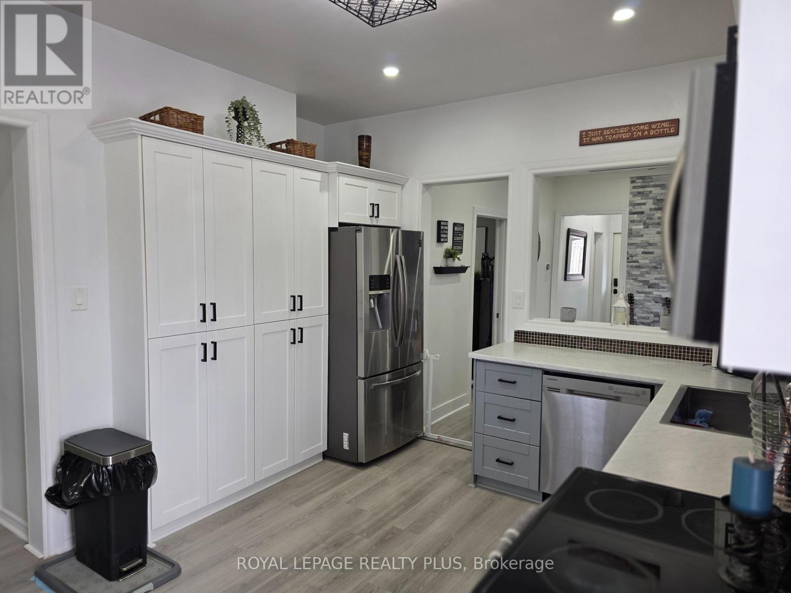 58 East 22nd Street, Hamilton, Ontario  L8V 2V3 - Photo 11 - X12826880