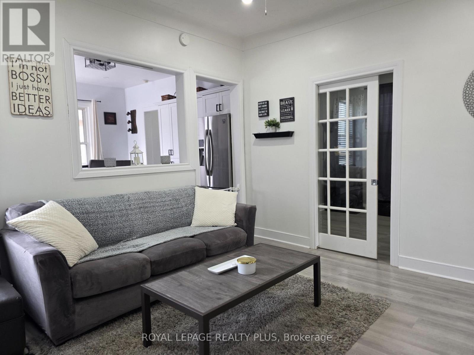 58 East 22nd Street, Hamilton, Ontario  L8V 2V3 - Photo 5 - X12826880