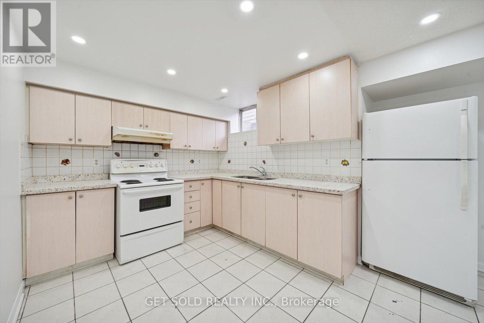 36 Field Thistle Drive, Brampton, Ontario  L6R 3A8 - Photo 42 - W12830316