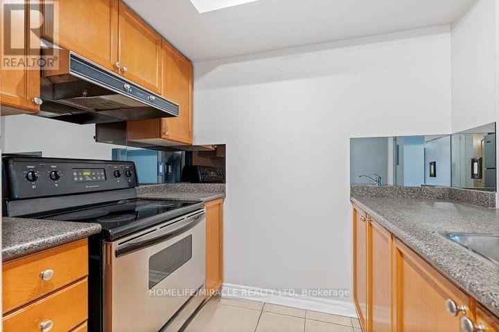 1204 - 33 Elm Drive W, Mississauga, Ontario  L5B 4M2 - Photo 14 - W12830320