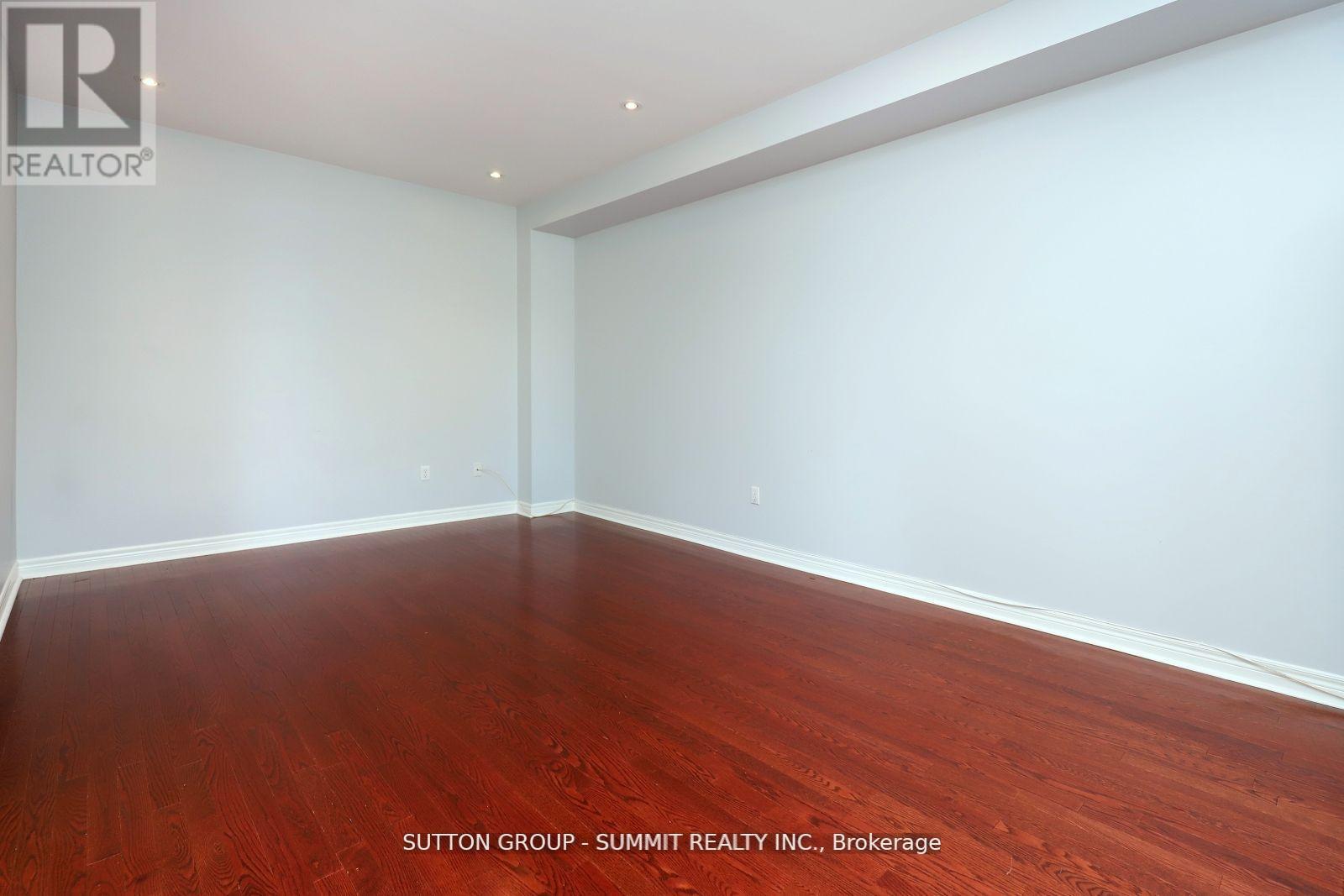 Upper - 1087 Abbott Street, Milton (De Dempsey), Ontario  L9T 5P5 - Photo 15 - W12830340