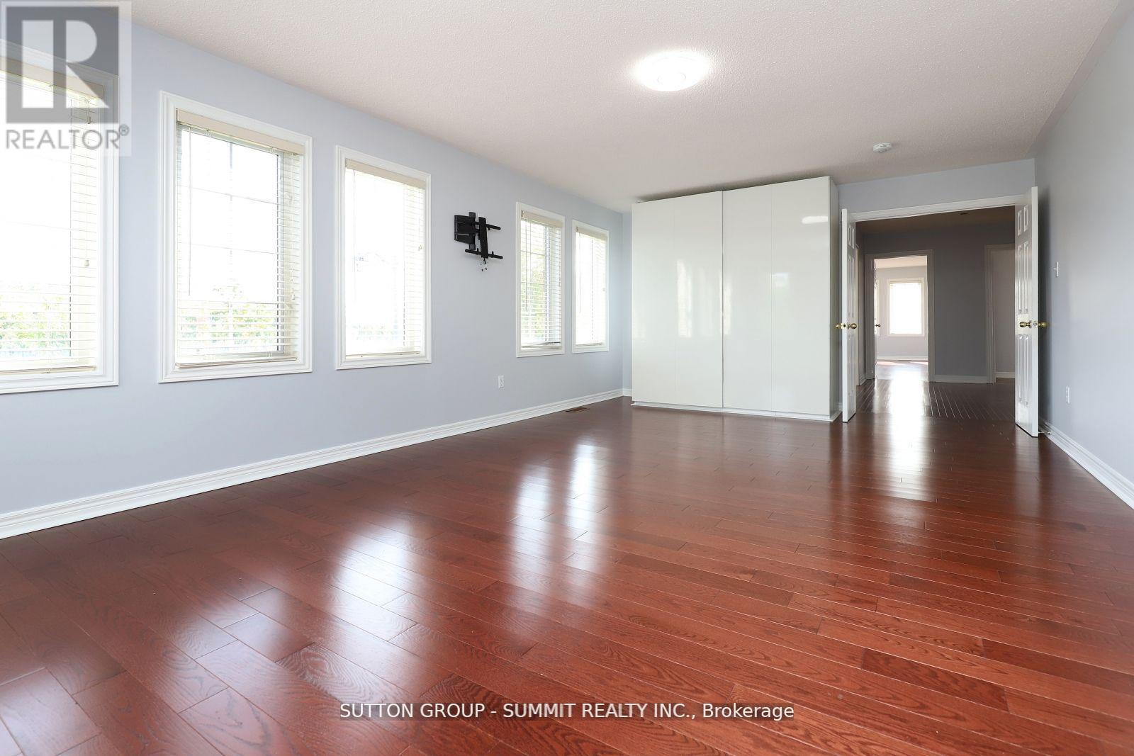 Upper - 1087 Abbott Street, Milton (De Dempsey), Ontario  L9T 5P5 - Photo 22 - W12830340