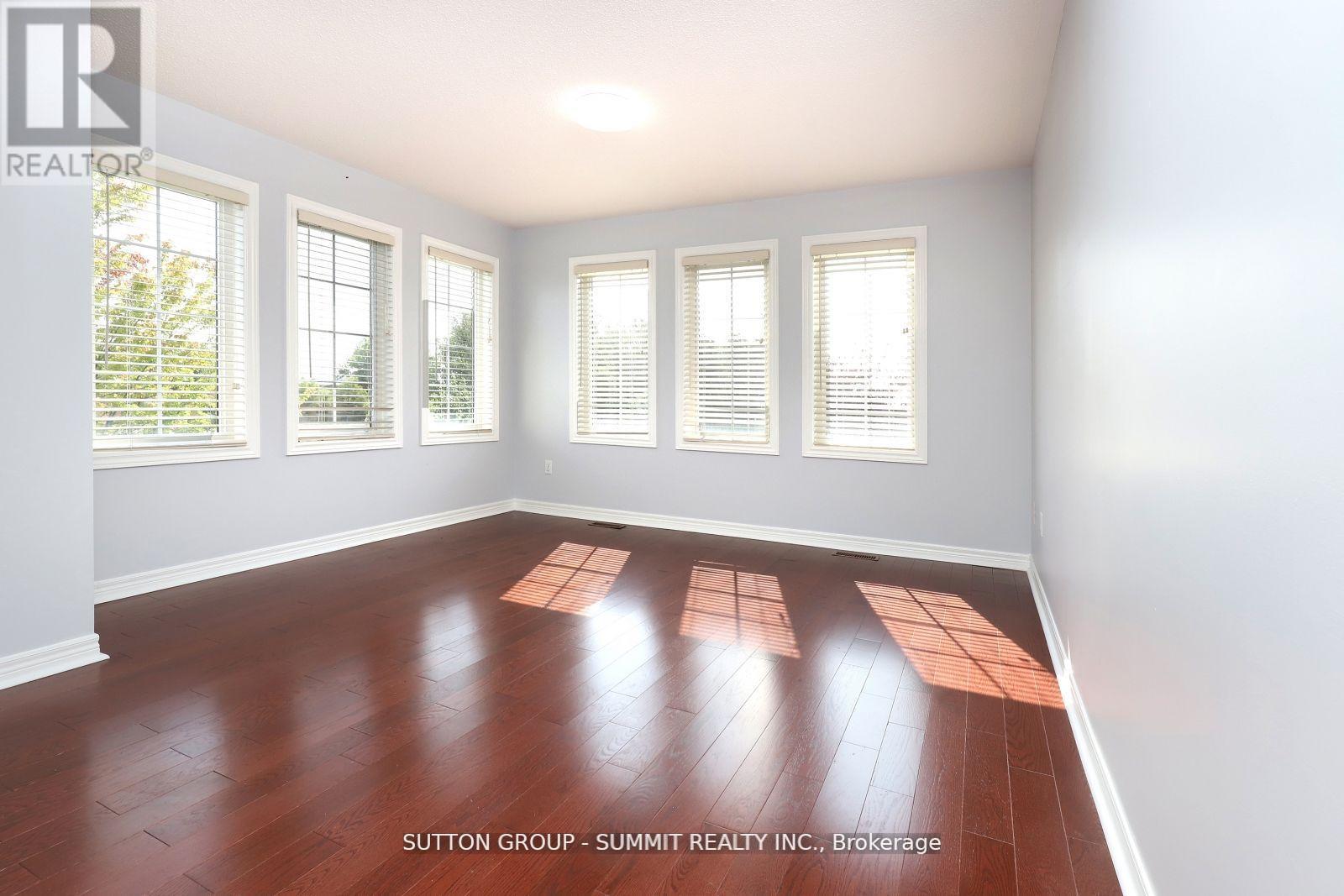 Upper - 1087 Abbott Street, Milton (De Dempsey), Ontario  L9T 5P5 - Photo 27 - W12830340