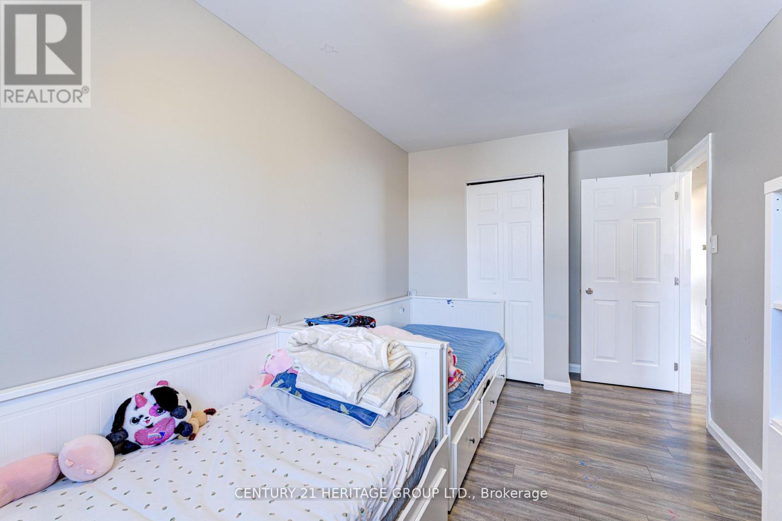 92 Horning Drive, Hamilton, Ontario  L9C 6L1 - Photo 11 - X12830308