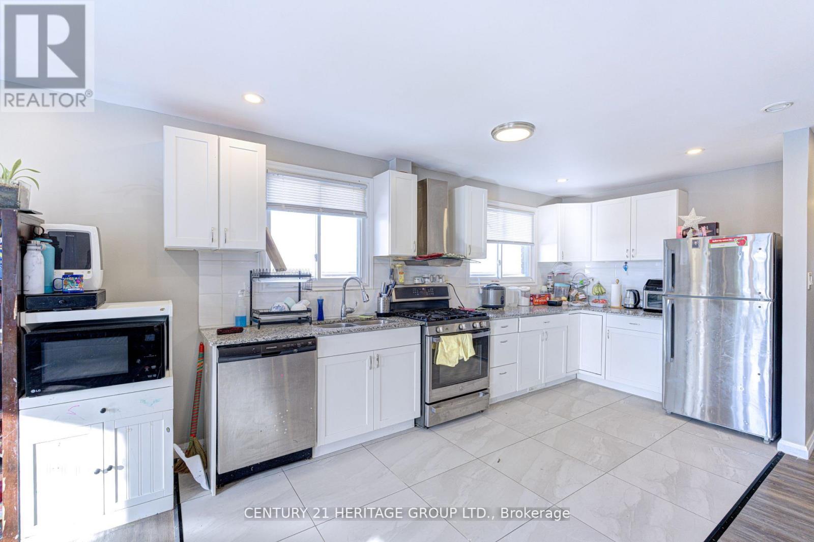 92 Horning Drive, Hamilton, Ontario  L9C 6L1 - Photo 20 - X12830308