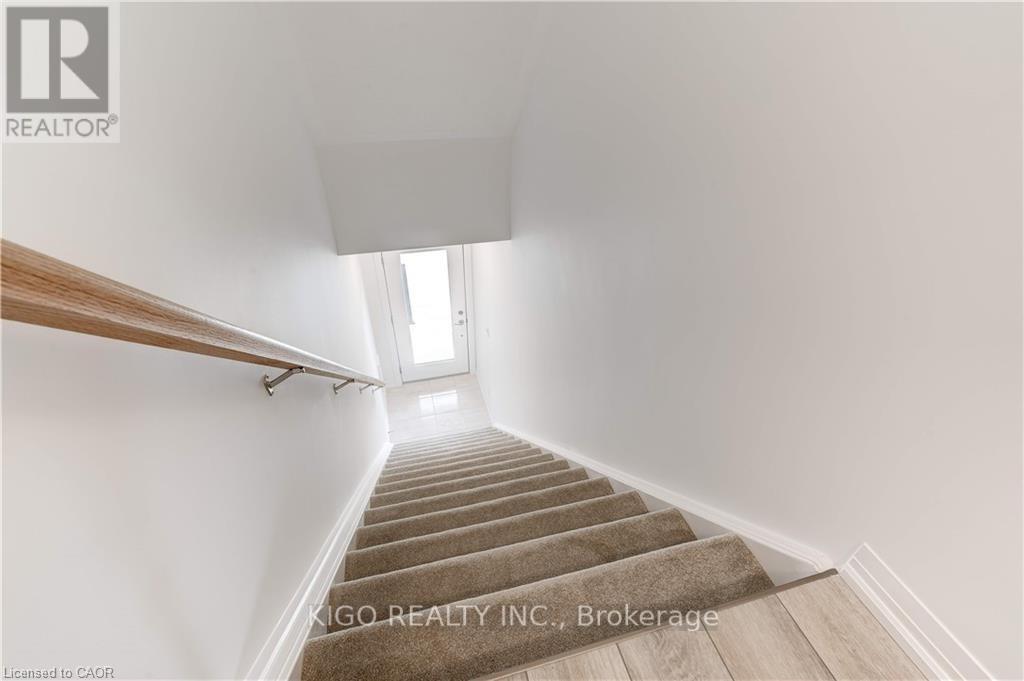 26 - 261 Woodbine Avenue, Kitchener, Ontario  N2R 0S7 - Photo 8 - X12830326