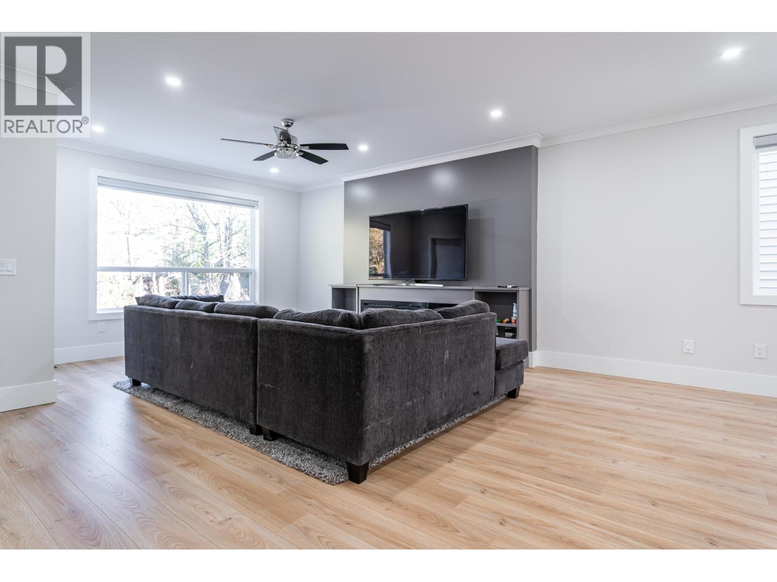 3409 Victoria Drive, Coquitlam, British Columbia V3B 2V5 - Photo 6 - R3094329