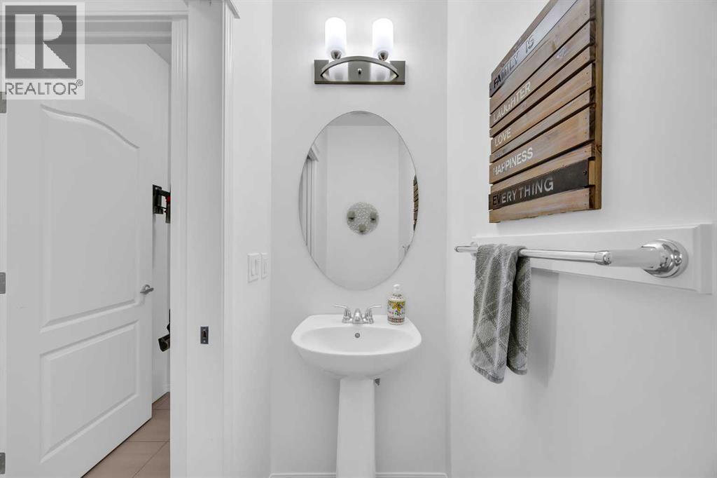 30 Cranarch View Se, Calgary, Alberta  T3M 2J3 - Photo 15 - A2289579