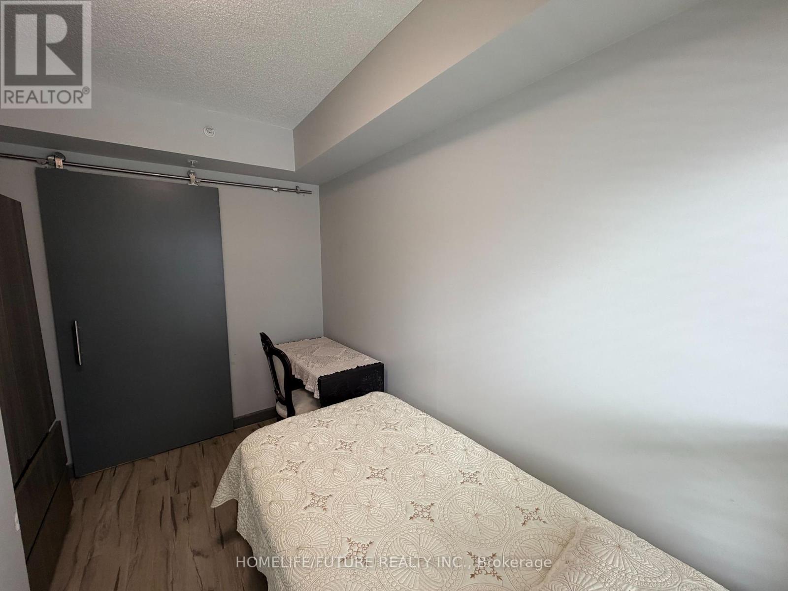 237 - 258b Sunview Street, Waterloo, Ontario  N2L 0H7 - Photo 10 - X12763428