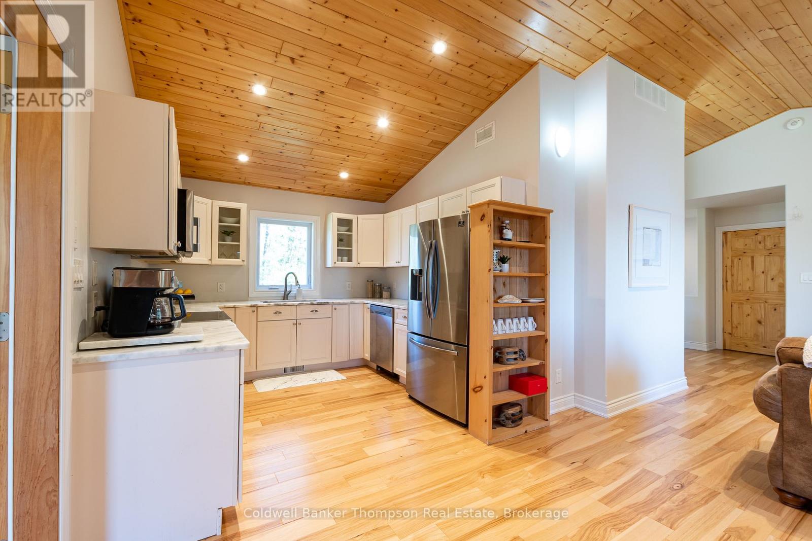 35 Audrey Smith Road, Magnetawan, Ontario P0A 1C0 - Photo 8 - X12830378