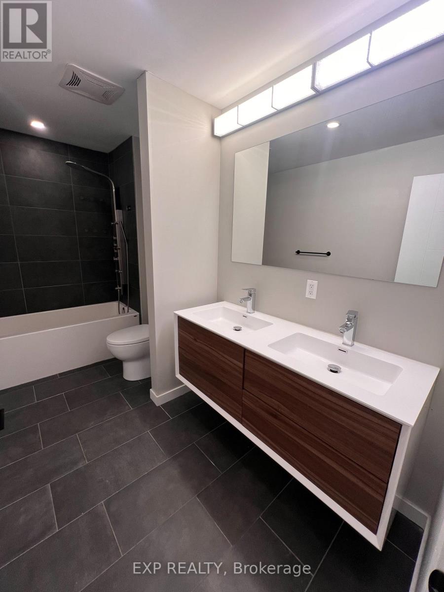 A - 1371 Maxime Street, Ottawa, Ontario  K1B 3L2 - Photo 13 - X12755932