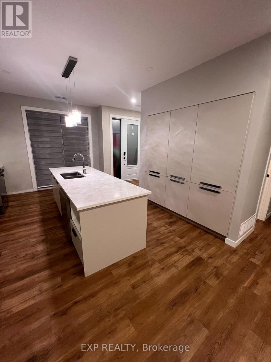 A - 1371 Maxime Street, Ottawa, Ontario  K1B 3L2 - Photo 6 - X12755932