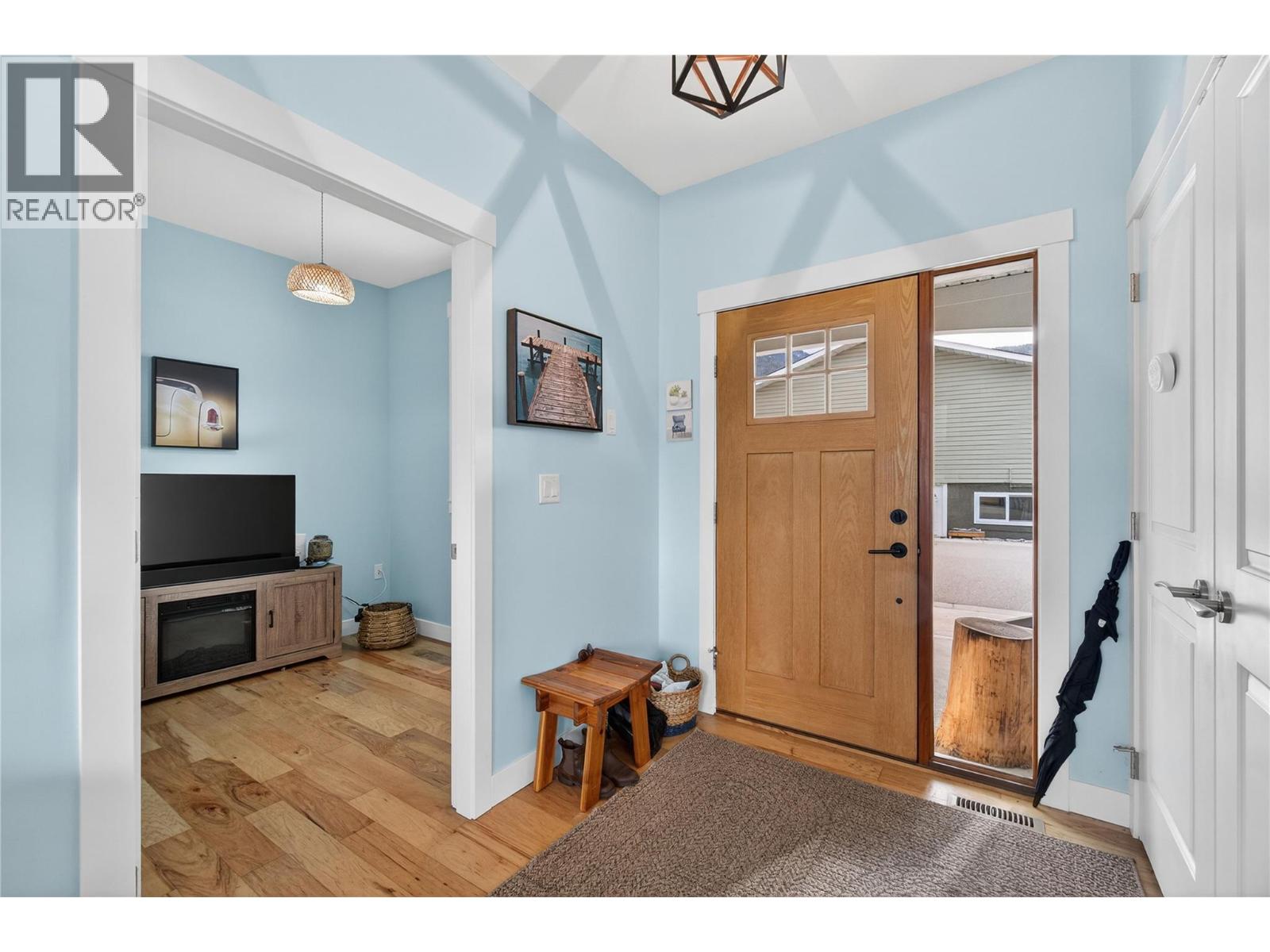 1330 10 Street Sw Unit# 1, Salmon Arm, British Columbia  V1E 0E4 - Photo 4 - 10376945