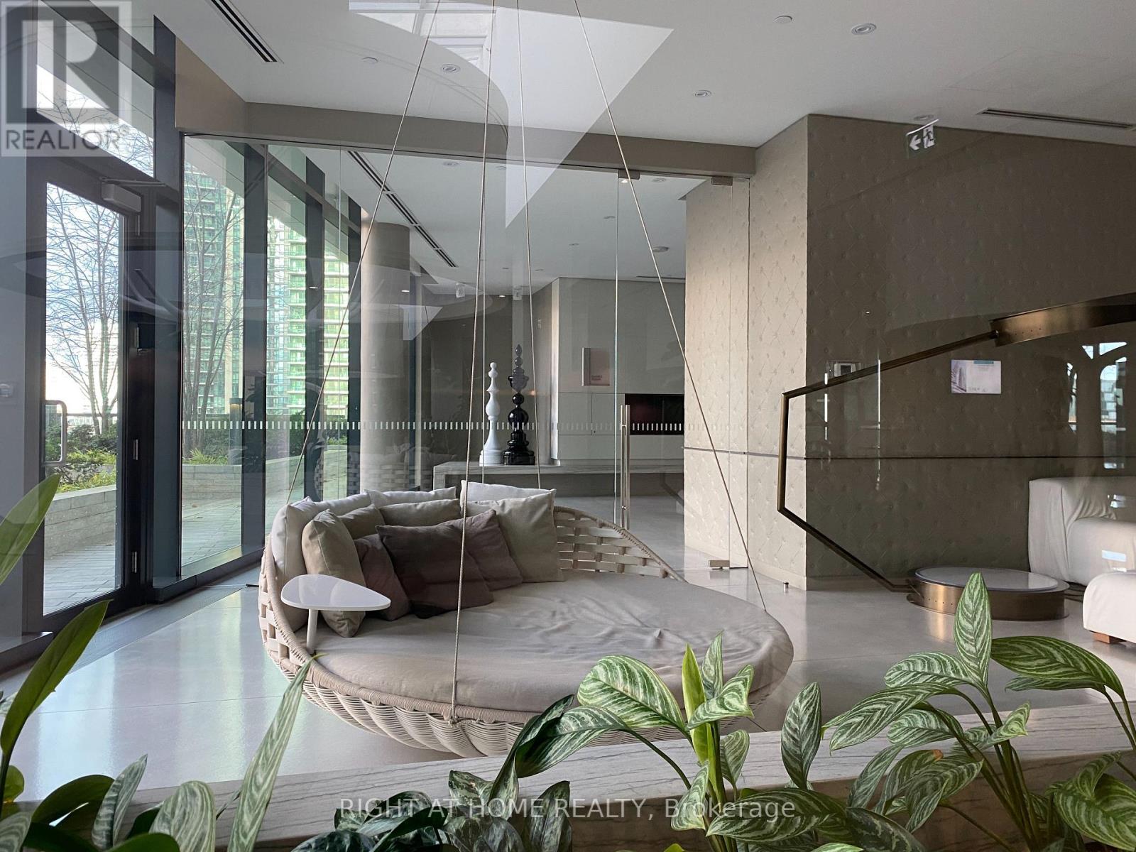 1608 - 88 Harbour Street, Toronto, Ontario  M5G 0C3 - Photo 19 - C12830360