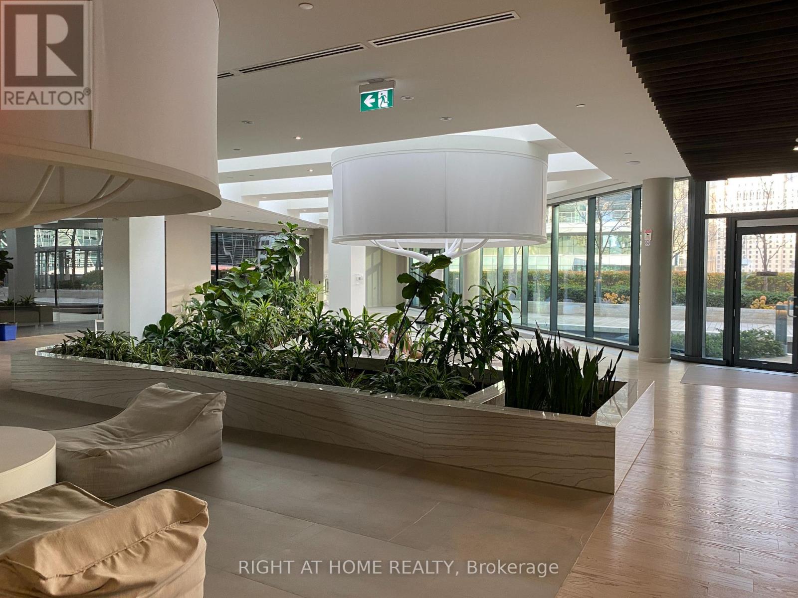 1608 - 88 Harbour Street, Toronto, Ontario  M5G 0C3 - Photo 20 - C12830360