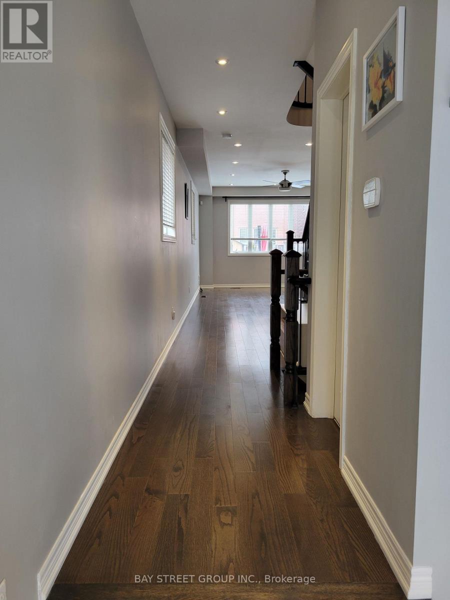 95 Win Timbers Crescent, Whitchurch-Stouffville, Ontario  L4A 0Y9 - Photo 3 - N12830364