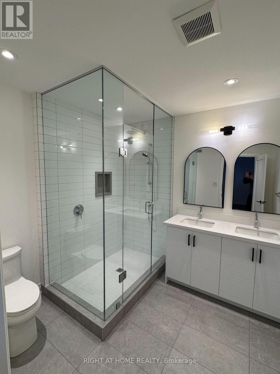 1 Random Street, Toronto, Ontario  M9B 2J3 - Photo 21 - W12583932