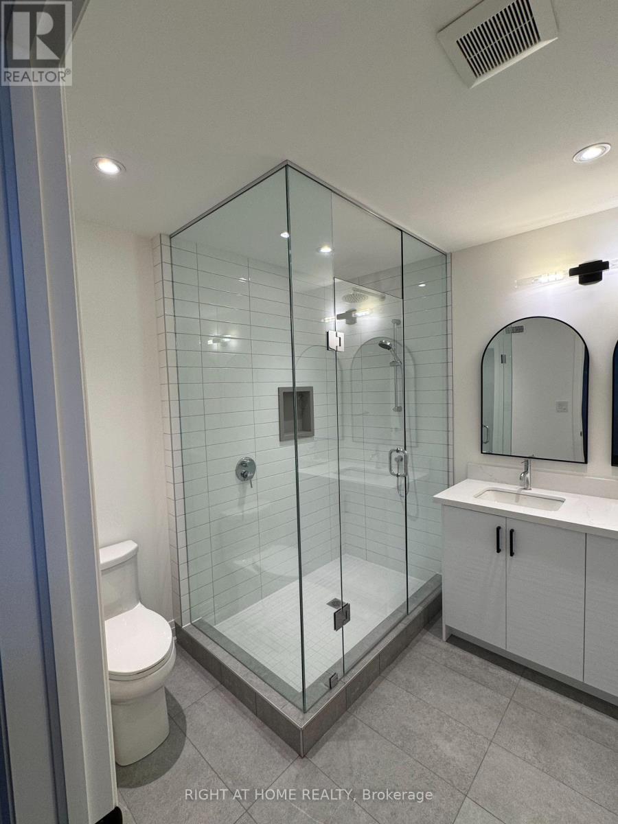 1 Random Street, Toronto, Ontario  M9B 2J3 - Photo 20 - W12583932