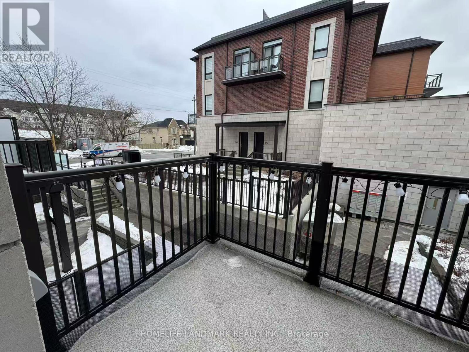 10 - 4015 Hickory Drive, Mississauga, Ontario  L4W 0G6 - Photo 3 - W12810674
