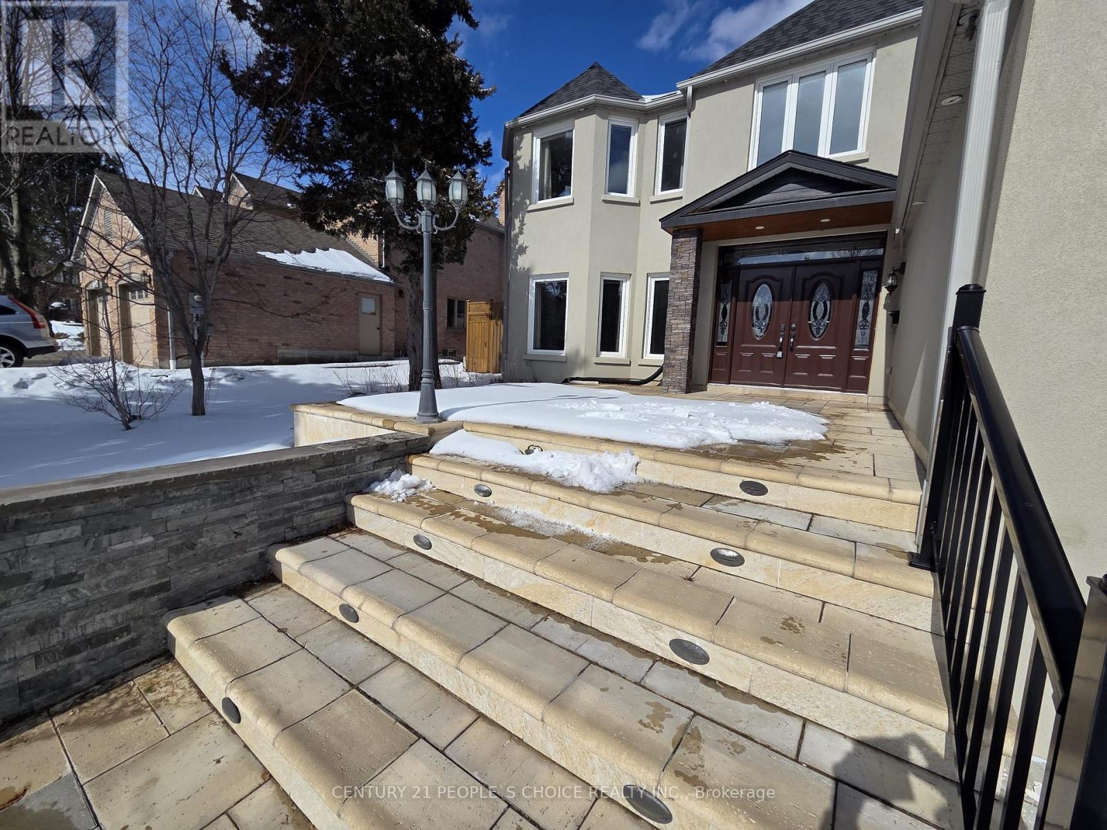 1714 Covington Terrace, Mississauga, Ontario  L5M 3M4 - Photo 2 - W12830362