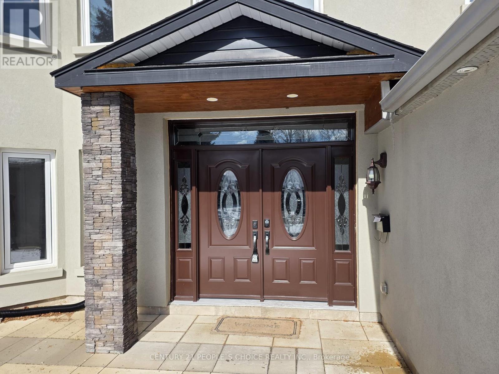 1714 Covington Terrace, Mississauga, Ontario  L5M 3M4 - Photo 3 - W12830362