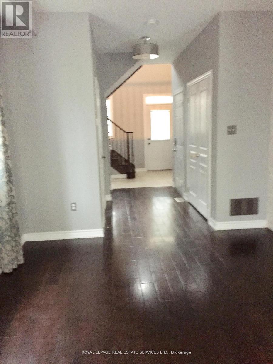 576 Murray Meadows Place, Milton, Ontario  L9T 8L8 - Photo 11 - W12830368