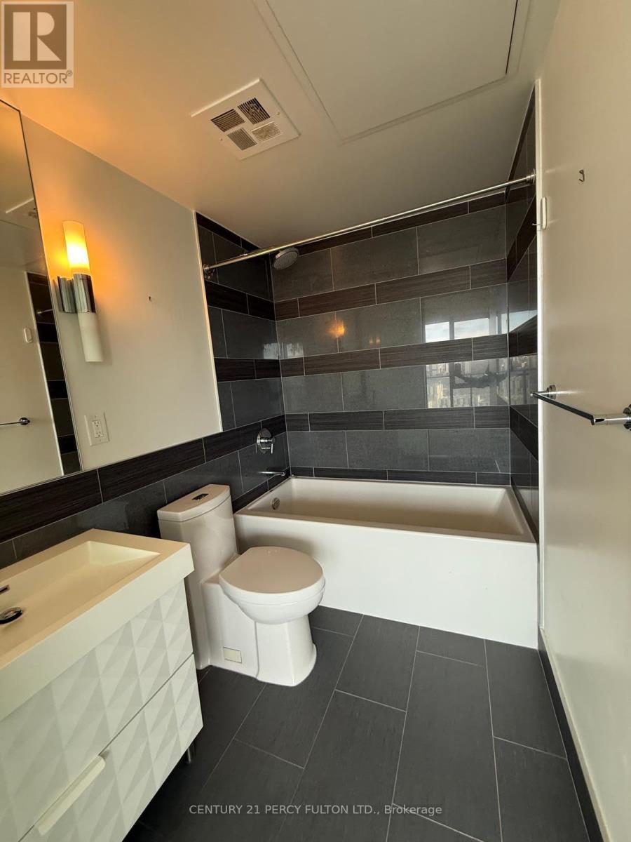 2102 - 70 Distillery Lane, Toronto, Ontario  M5A 0E3 - Photo 18 - C12704834