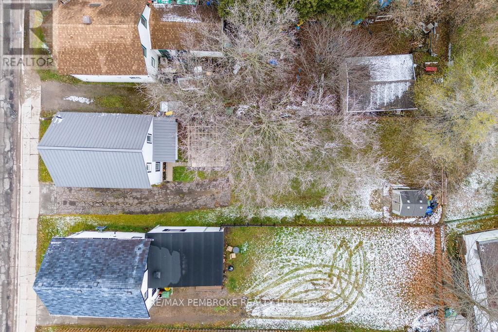 241 Forced Road, Pembroke, Ontario  K8A 5J3 - Photo 25 - X12829746