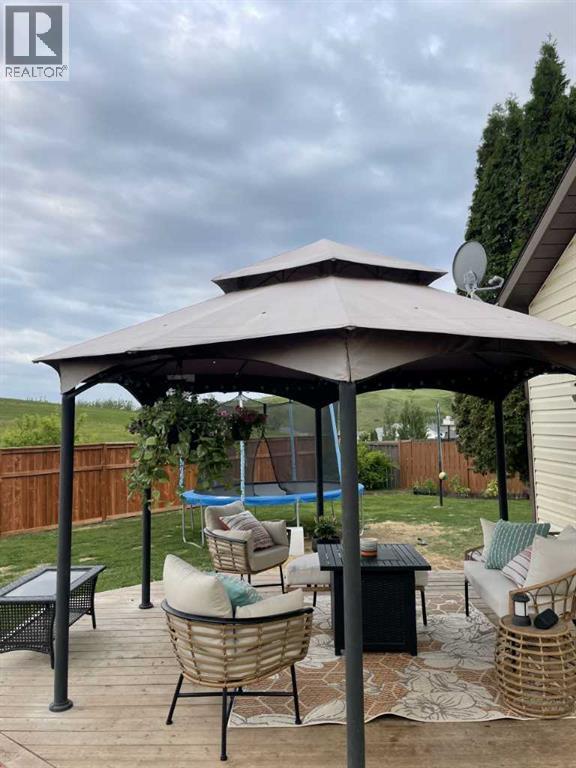 8210 104 Avenue, Peace River, Alberta T8S 1X9 - Photo 3 - A2272074