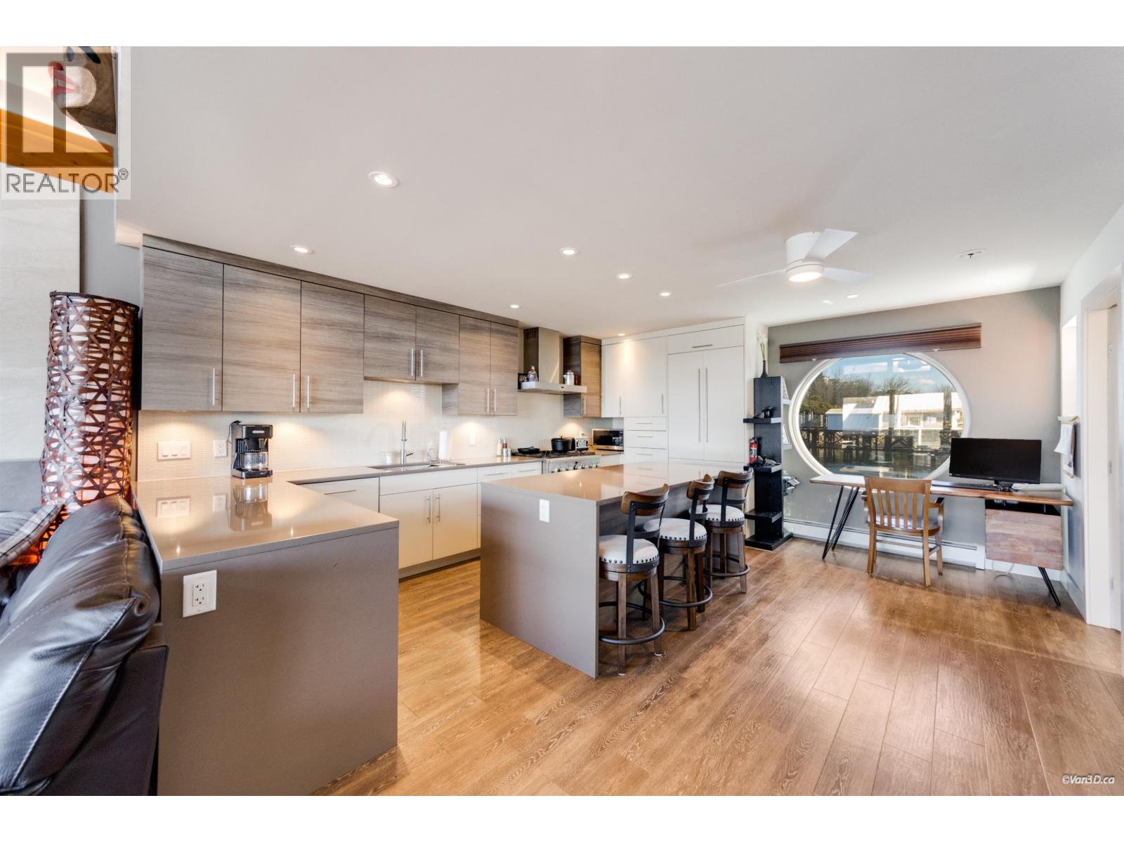 29 415 Esplanade Avenue, North Vancouver, British Columbia  V7M 1A6 - Photo 15 - R3094424