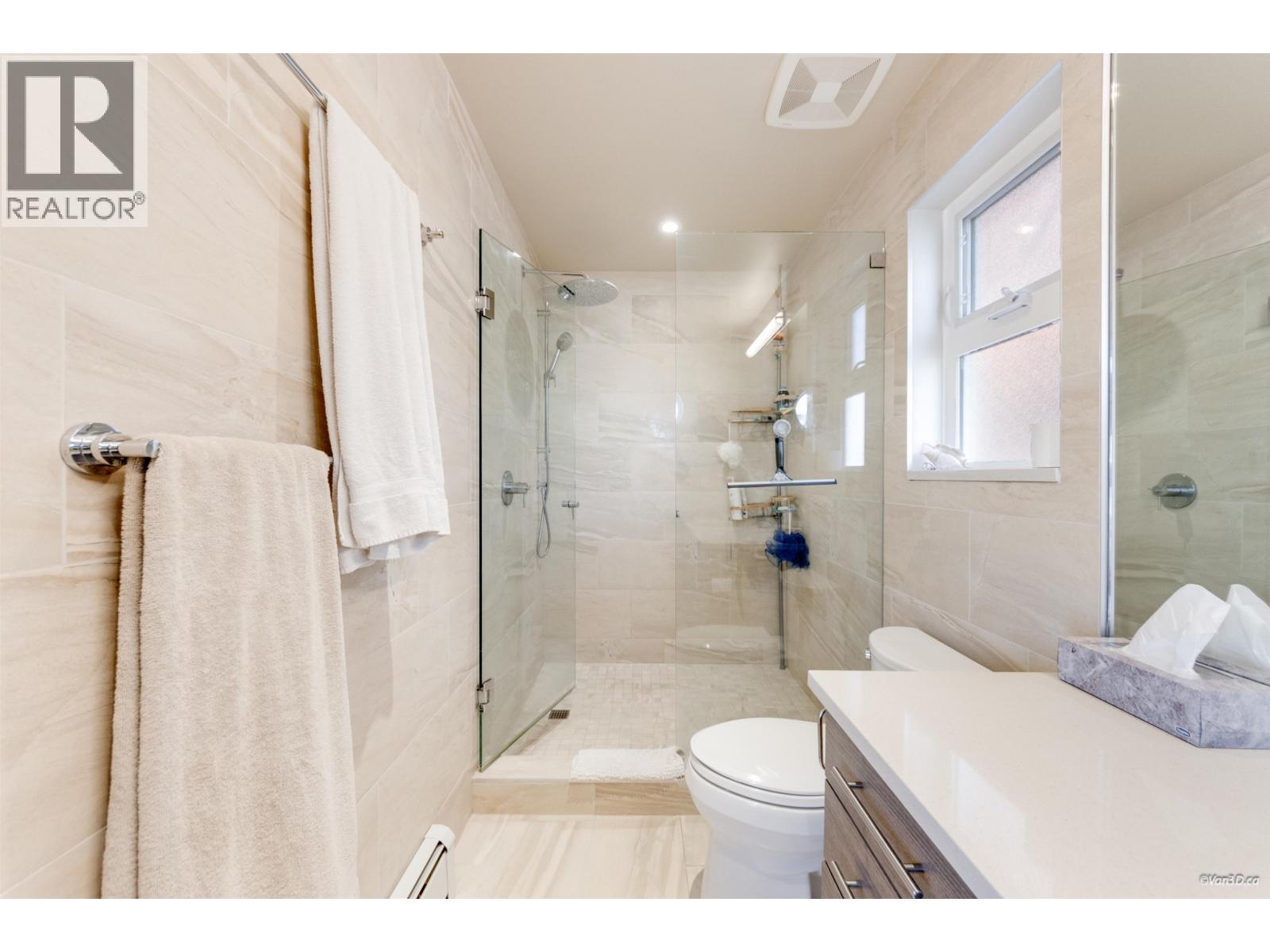 29 415 Esplanade Avenue, North Vancouver, British Columbia  V7M 1A6 - Photo 24 - R3094424