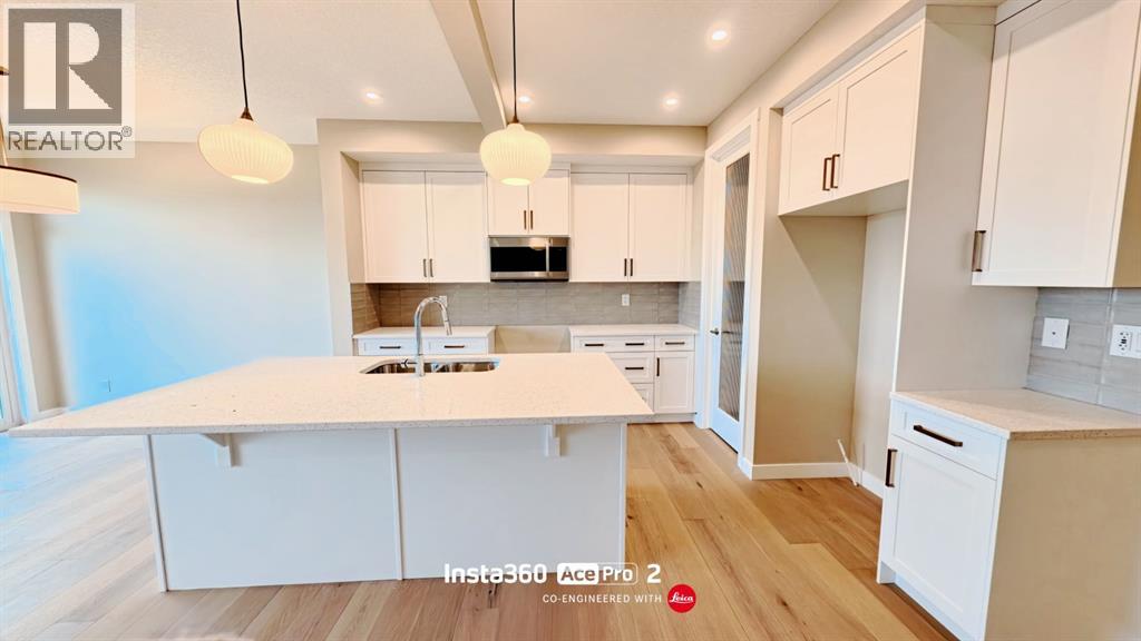 91 Waterford Mews, Chestermere, Alberta  T1X 3B7 - Photo 11 - A2275169