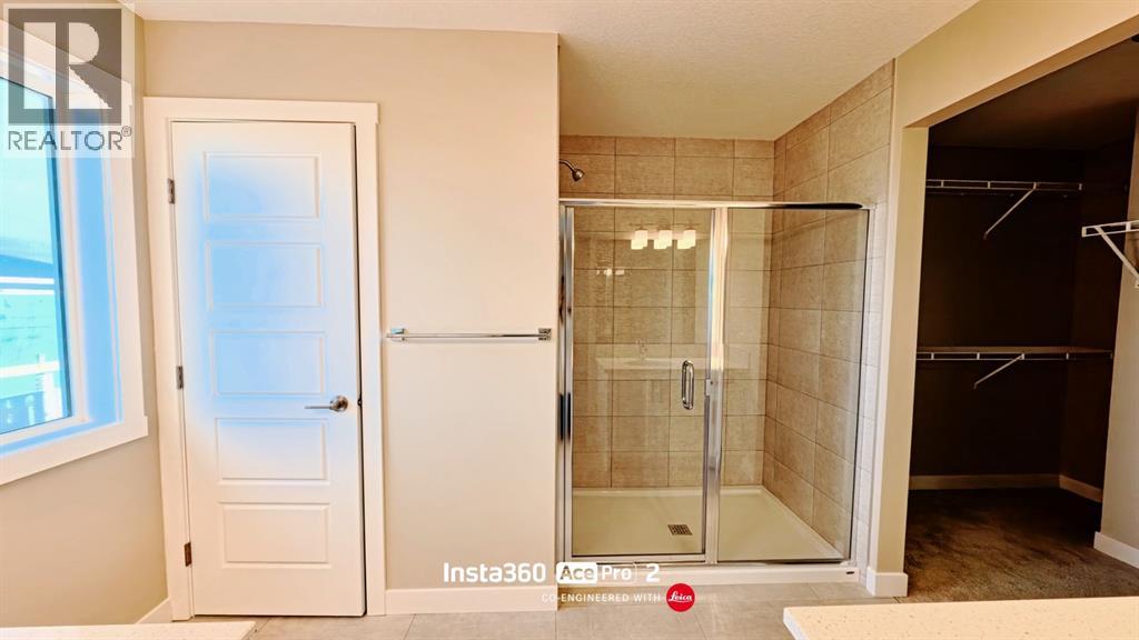 91 Waterford Mews, Chestermere, Alberta  T1X 3B7 - Photo 18 - A2275169