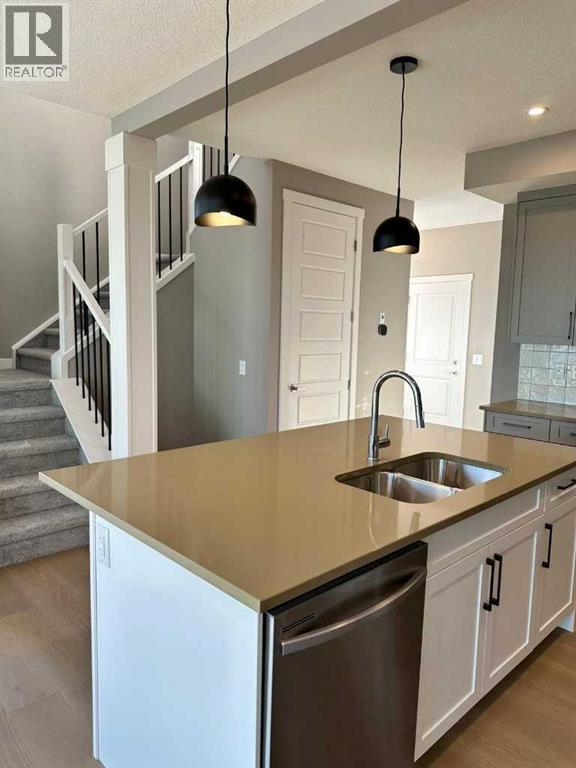 99 Waterford Mews, Chestermere, Alberta  T1X 3B7 - Photo 5 - A2276924