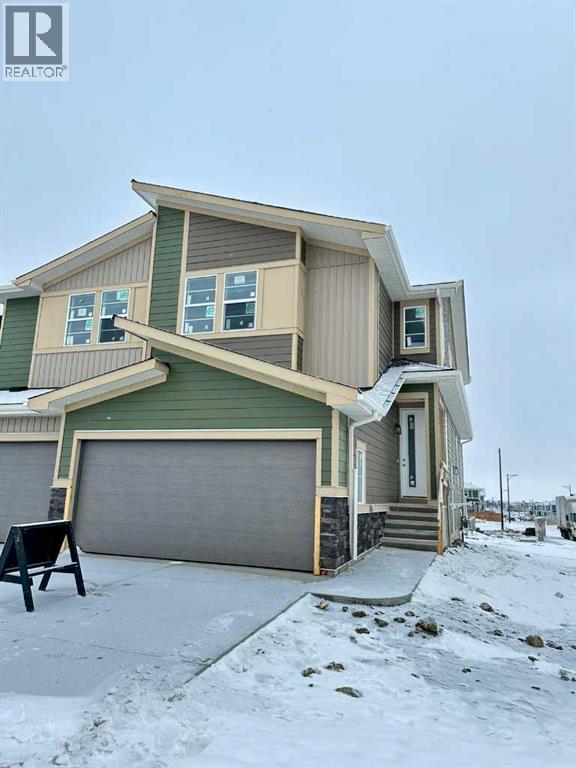 99 Waterford Mews, Chestermere, Alberta  T1X 3B7 - Photo 2 - A2276924