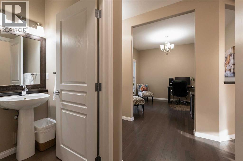 733 Twinriver Loop W, Lethbridge, Alberta  T1J 5E1 - Photo 9 - A2282455