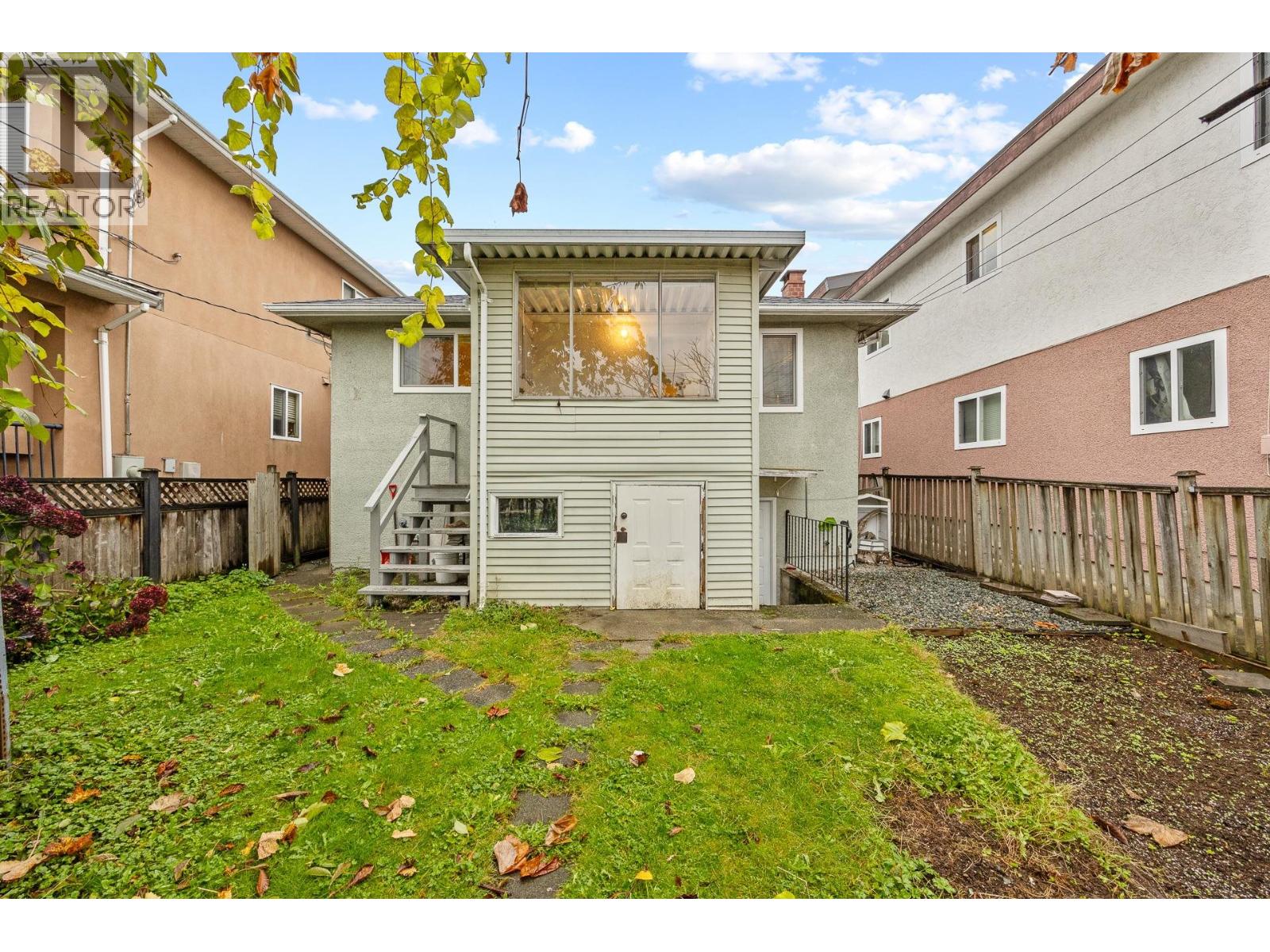 4644 Union Street, Burnaby, British Columbia  V5C 2Y3 - Photo 5 - R3094380