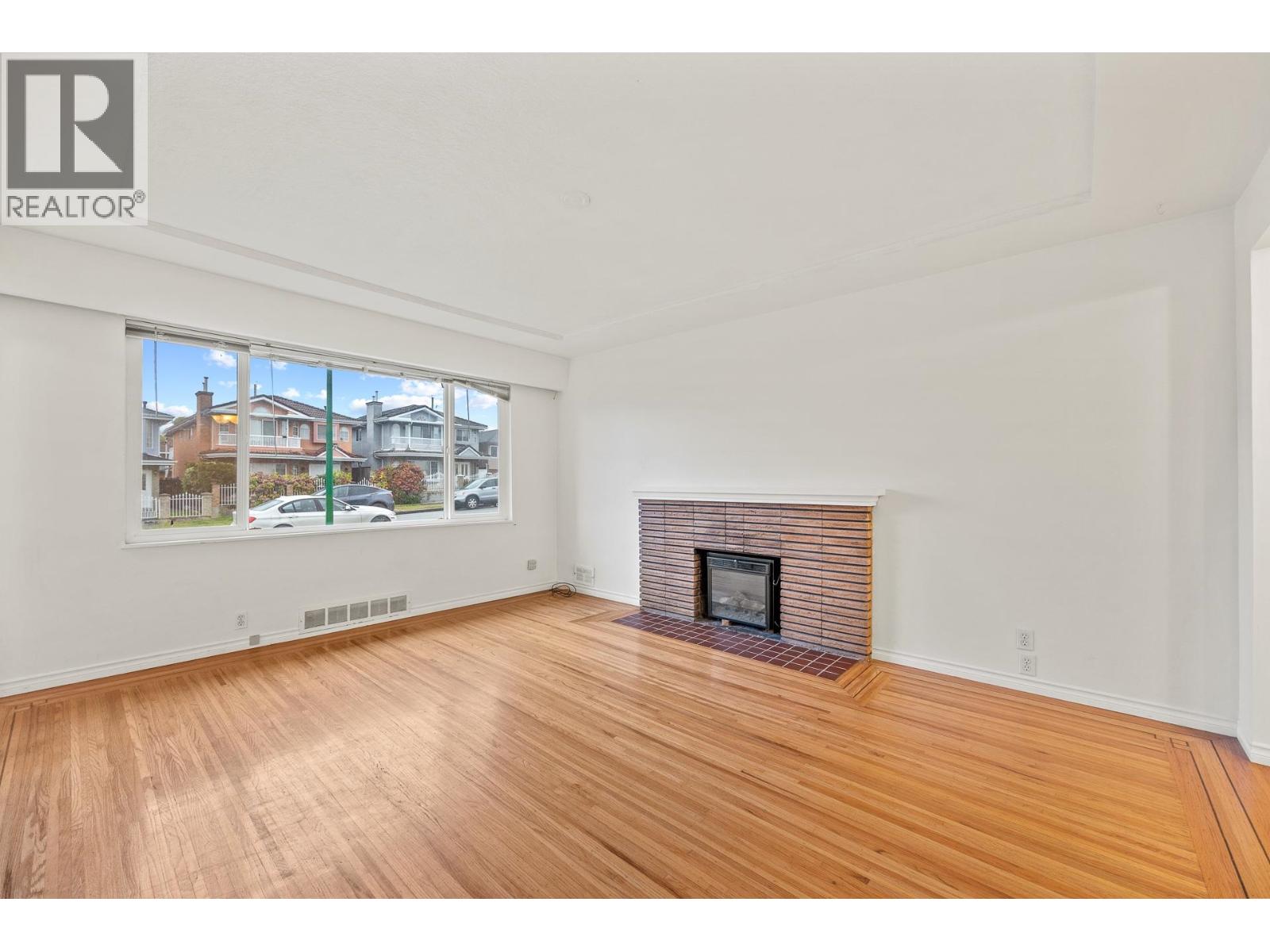 4644 Union Street, Burnaby, British Columbia  V5C 2Y3 - Photo 7 - R3094380