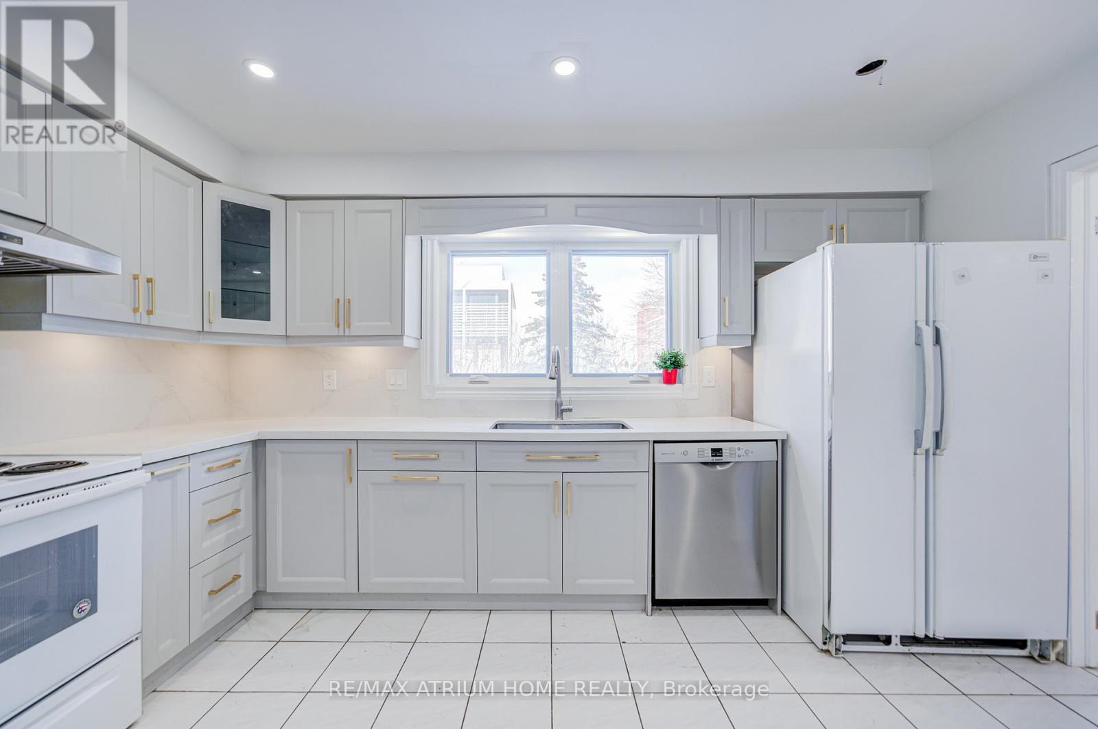 48 Whitehorn Crescent, Toronto, Ontario  M2J 3B1 - Photo 15 - C12830384