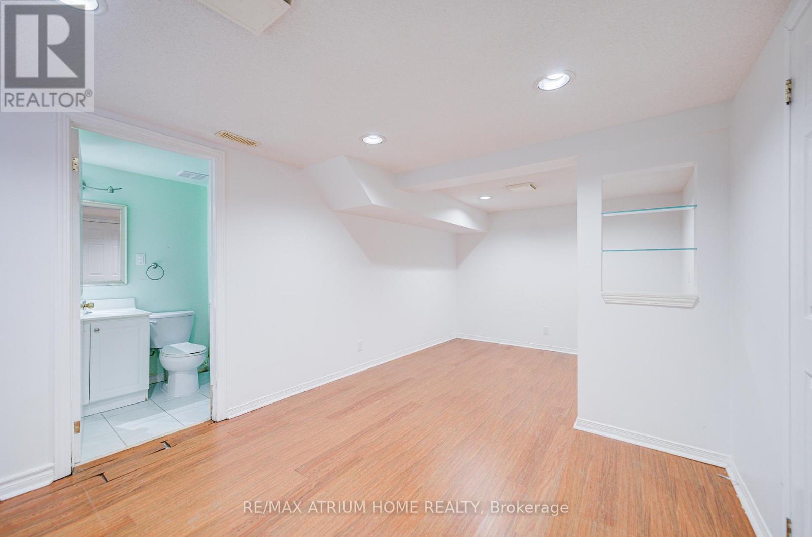 48 Whitehorn Crescent, Toronto, Ontario  M2J 3B1 - Photo 28 - C12830384