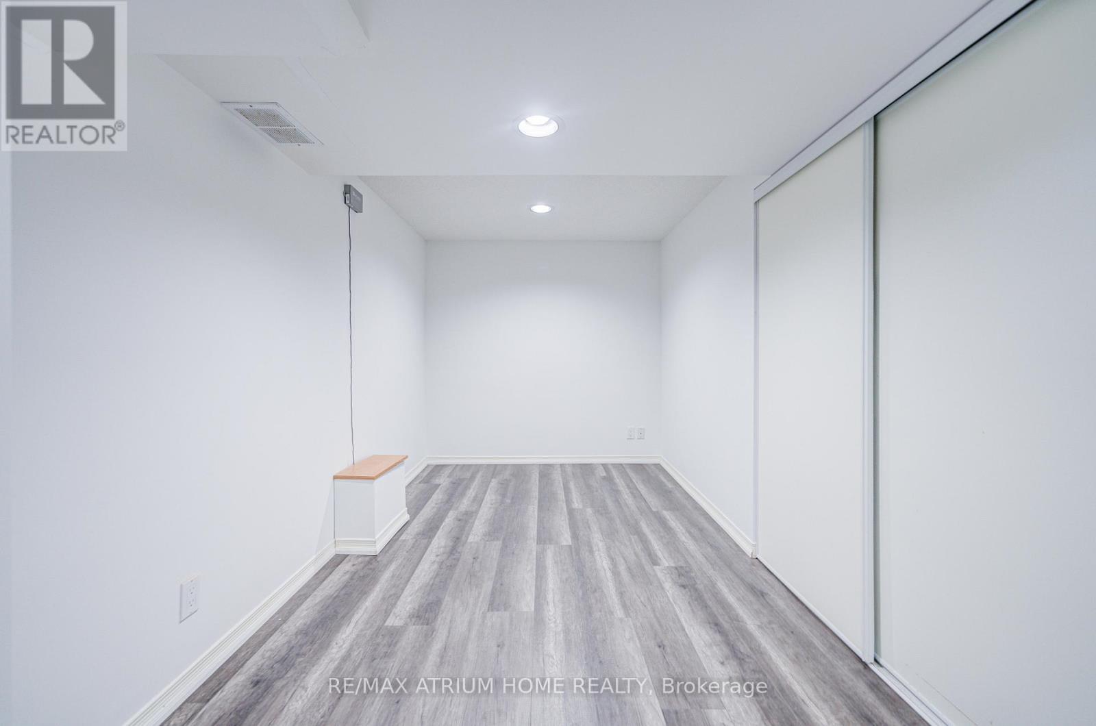 48 Whitehorn Crescent, Toronto, Ontario  M2J 3B1 - Photo 33 - C12830384