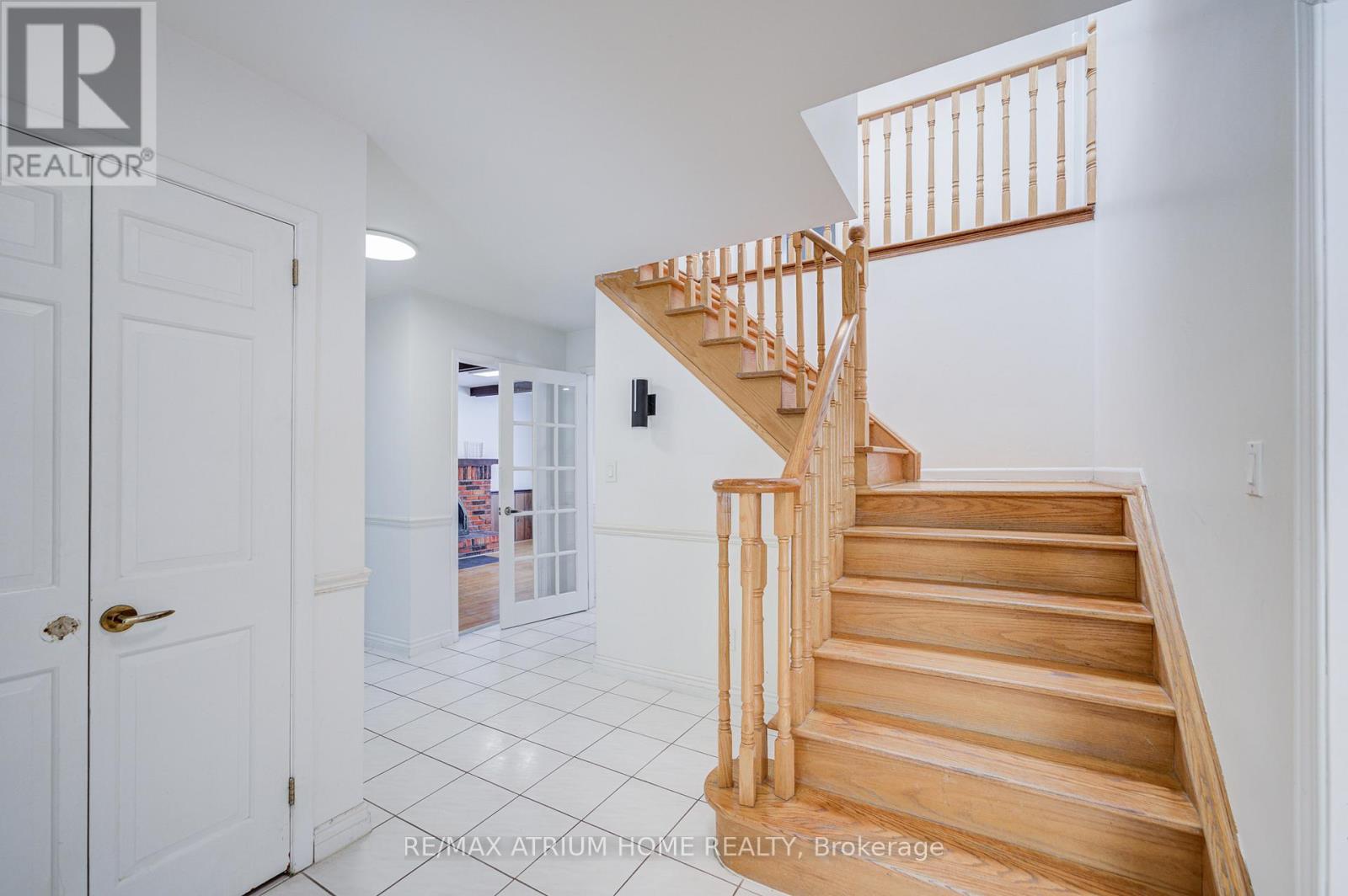 48 Whitehorn Crescent, Toronto, Ontario  M2J 3B1 - Photo 8 - C12830384