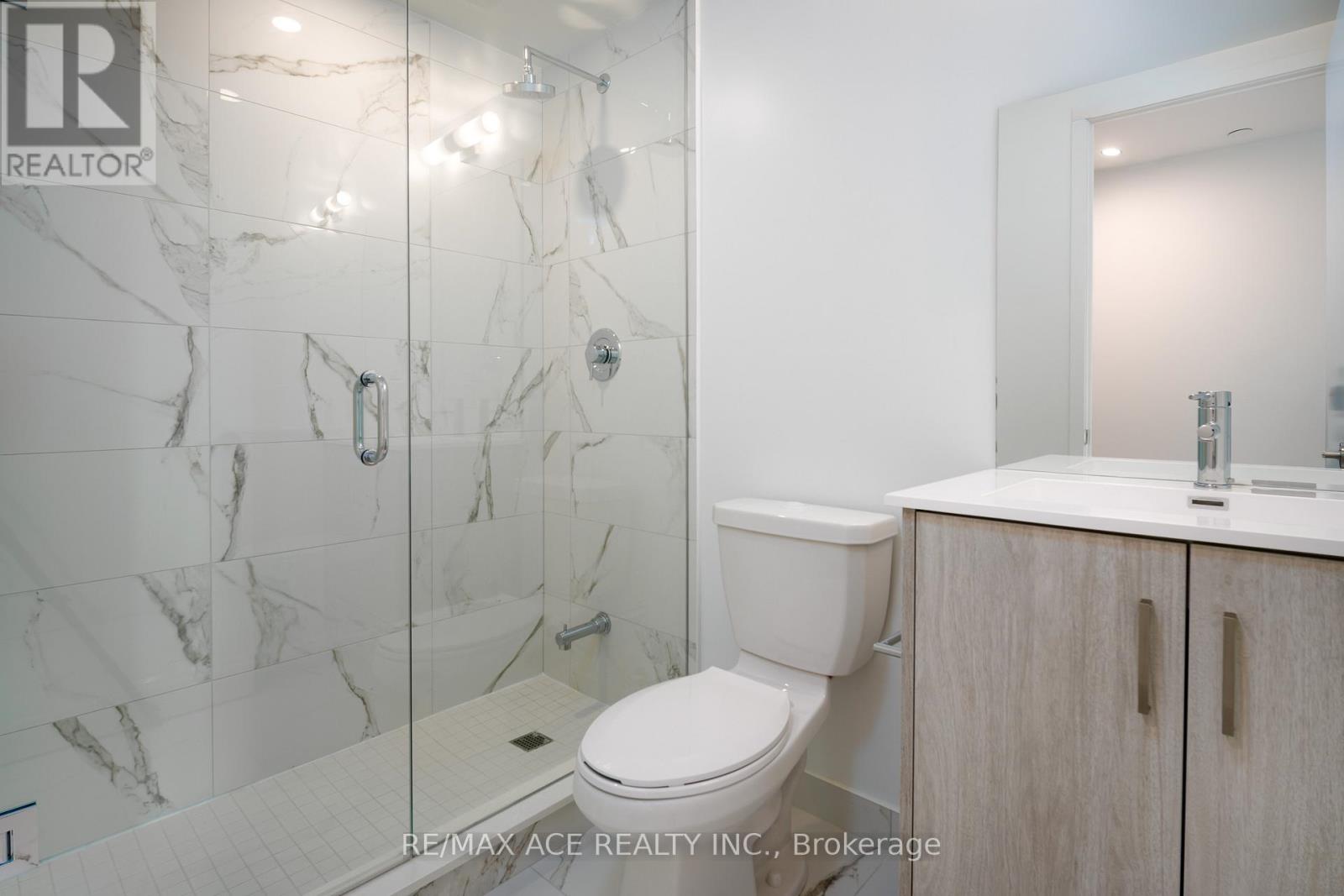 815 - 180 Front Street E, Toronto, Ontario  M5A 0A9 - Photo 6 - C12830392