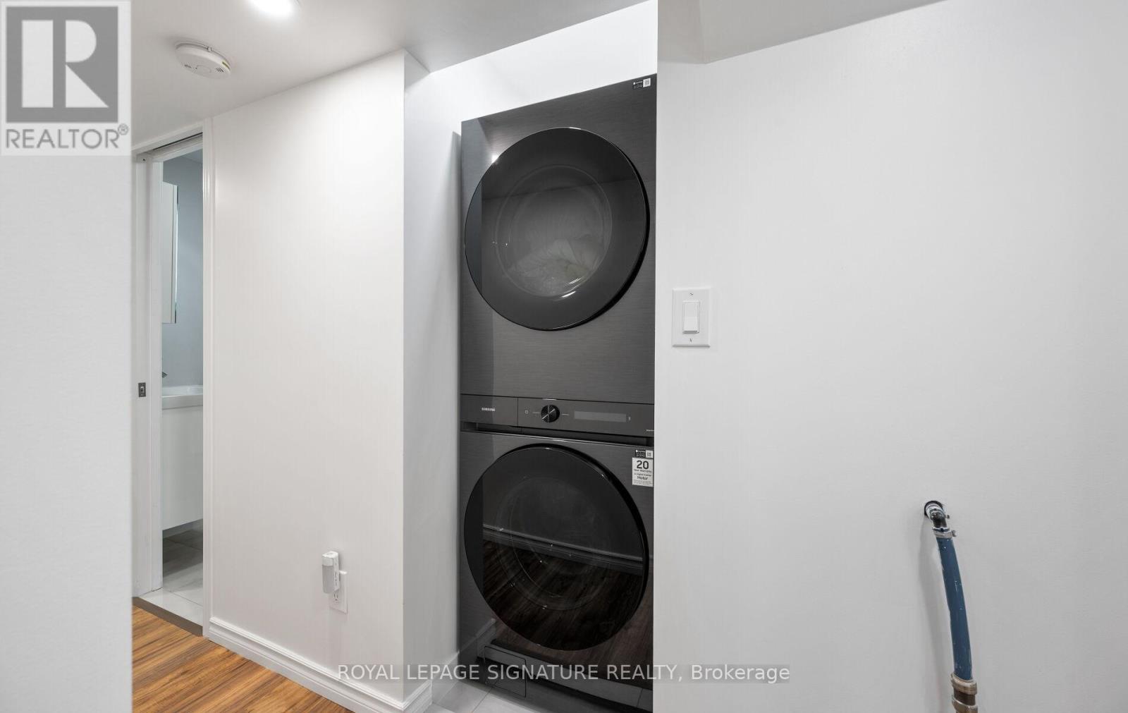 6943 Estoril Road, Mississauga, Ontario  L5N 1N3 - Photo 38 - W12830318