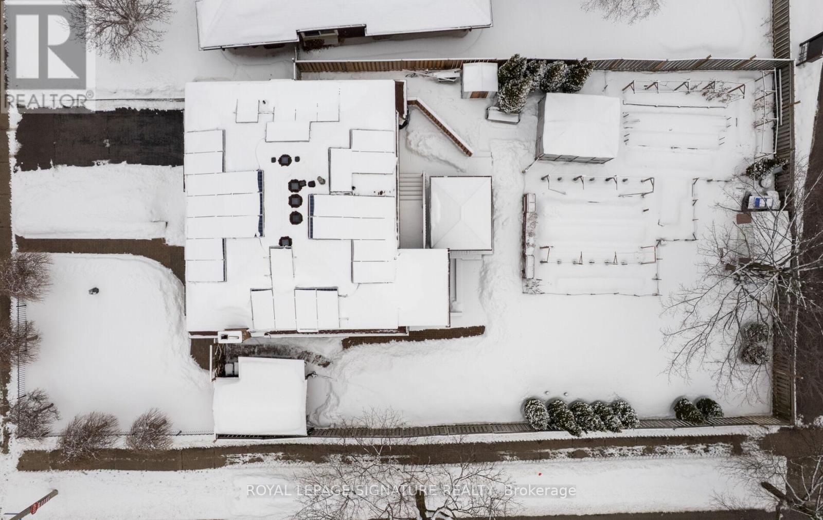 6943 Estoril Road, Mississauga, Ontario  L5N 1N3 - Photo 49 - W12830318